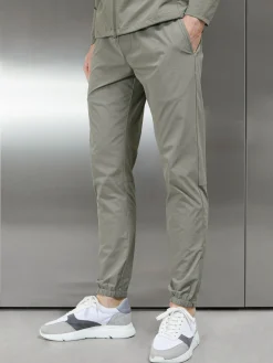 Active Technical Cuffed Trackpant - Olive