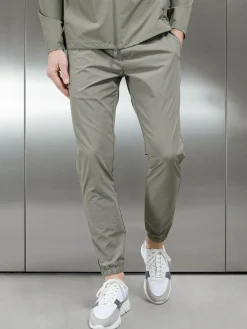 Active Technical Cuffed Trackpant - Olive