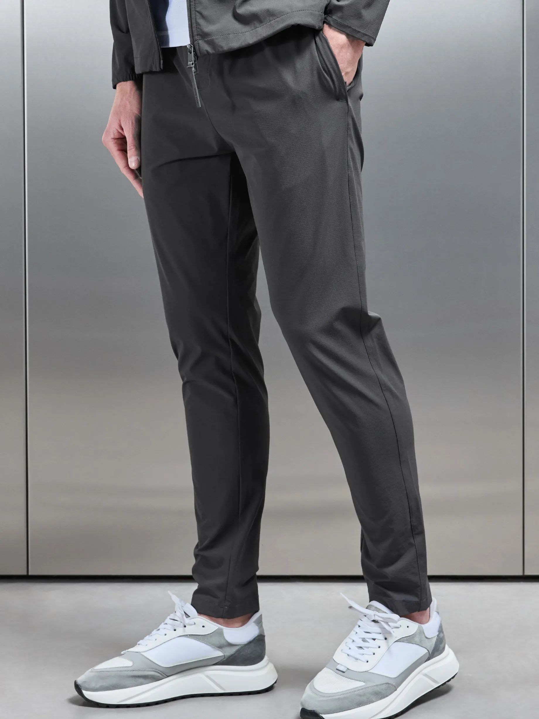 Active Technical Tapered Trackpant - Grey