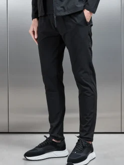 Active Technical Tapered Trackpant - Black