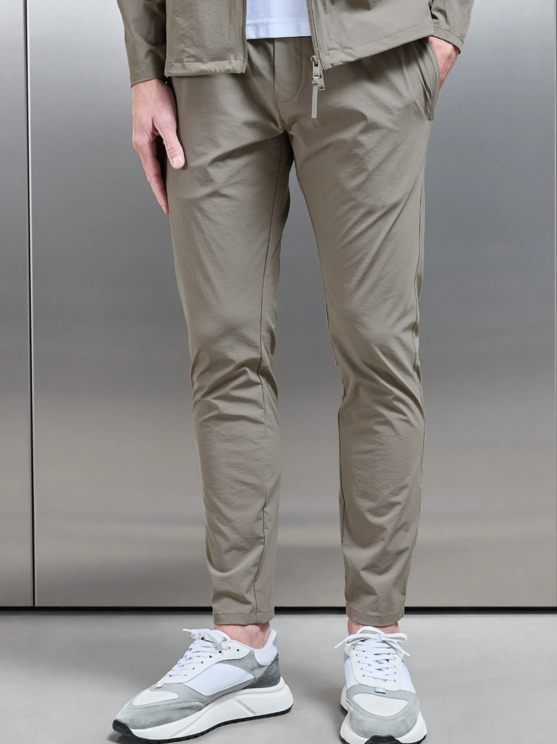 Active Technical Tapered Trackpant - Olive