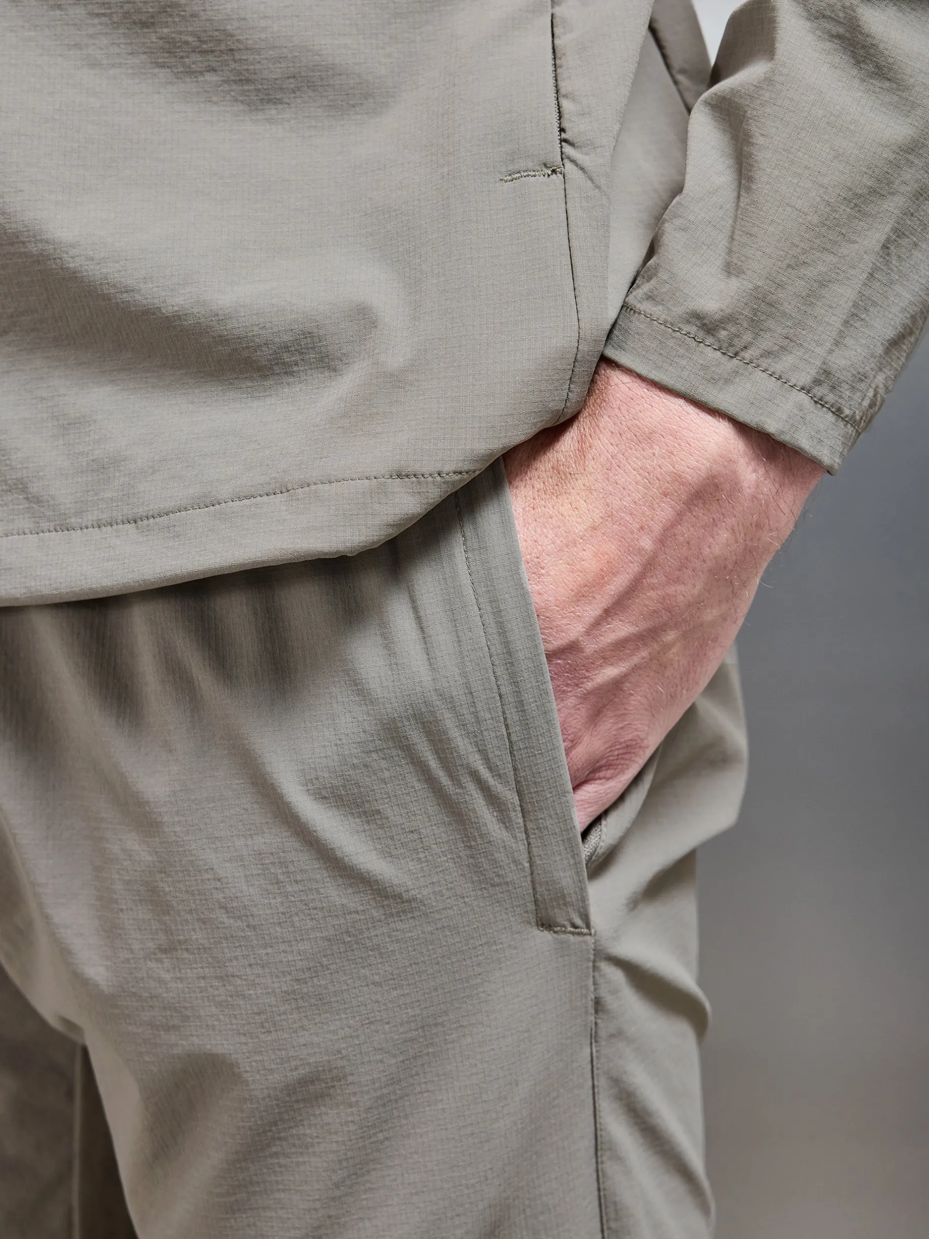 Active Technical Tapered Trackpant - Olive