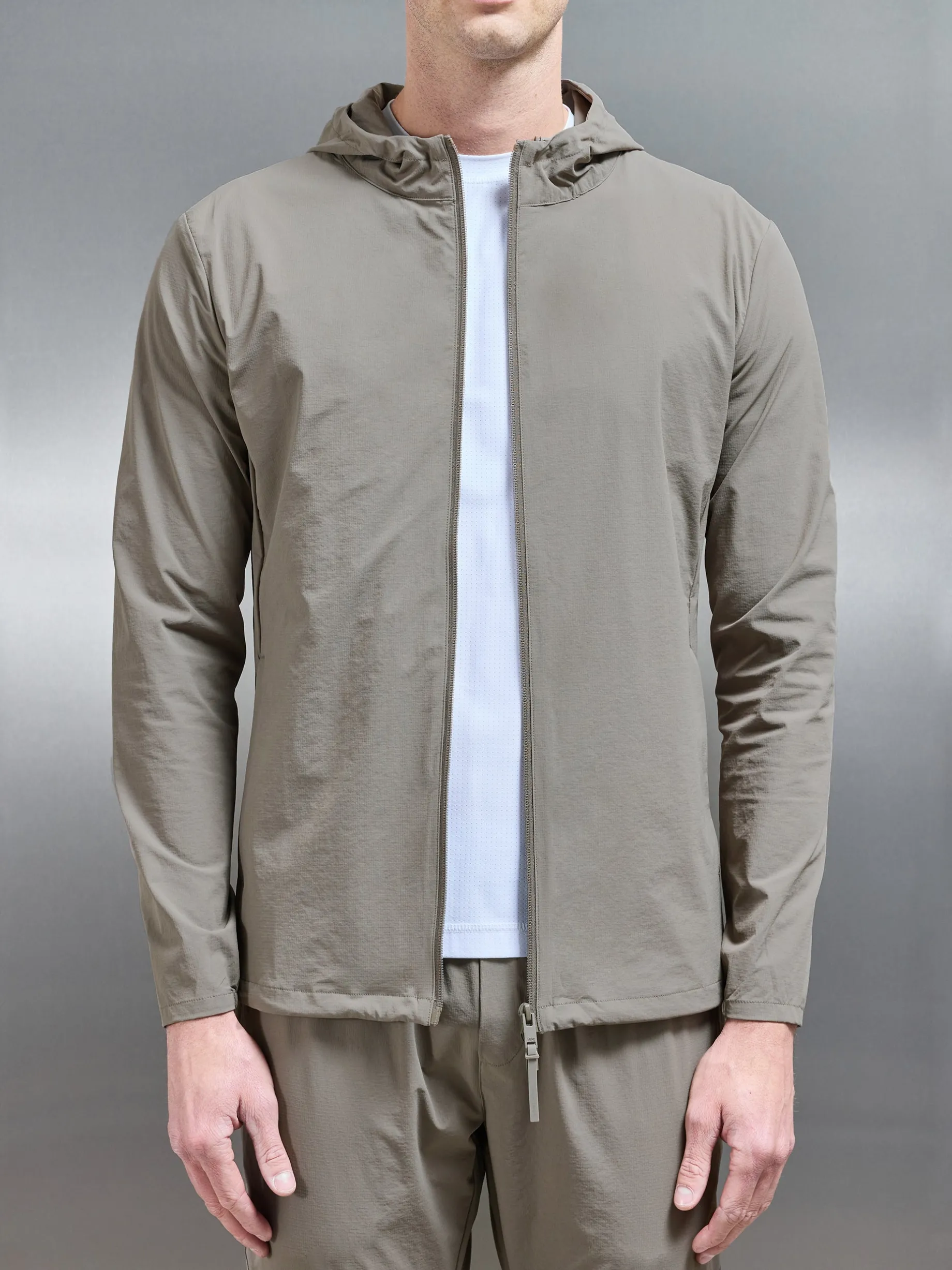 Active Technical Windbreaker - Olive