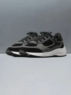 Apollo Runner - Black Charcoal