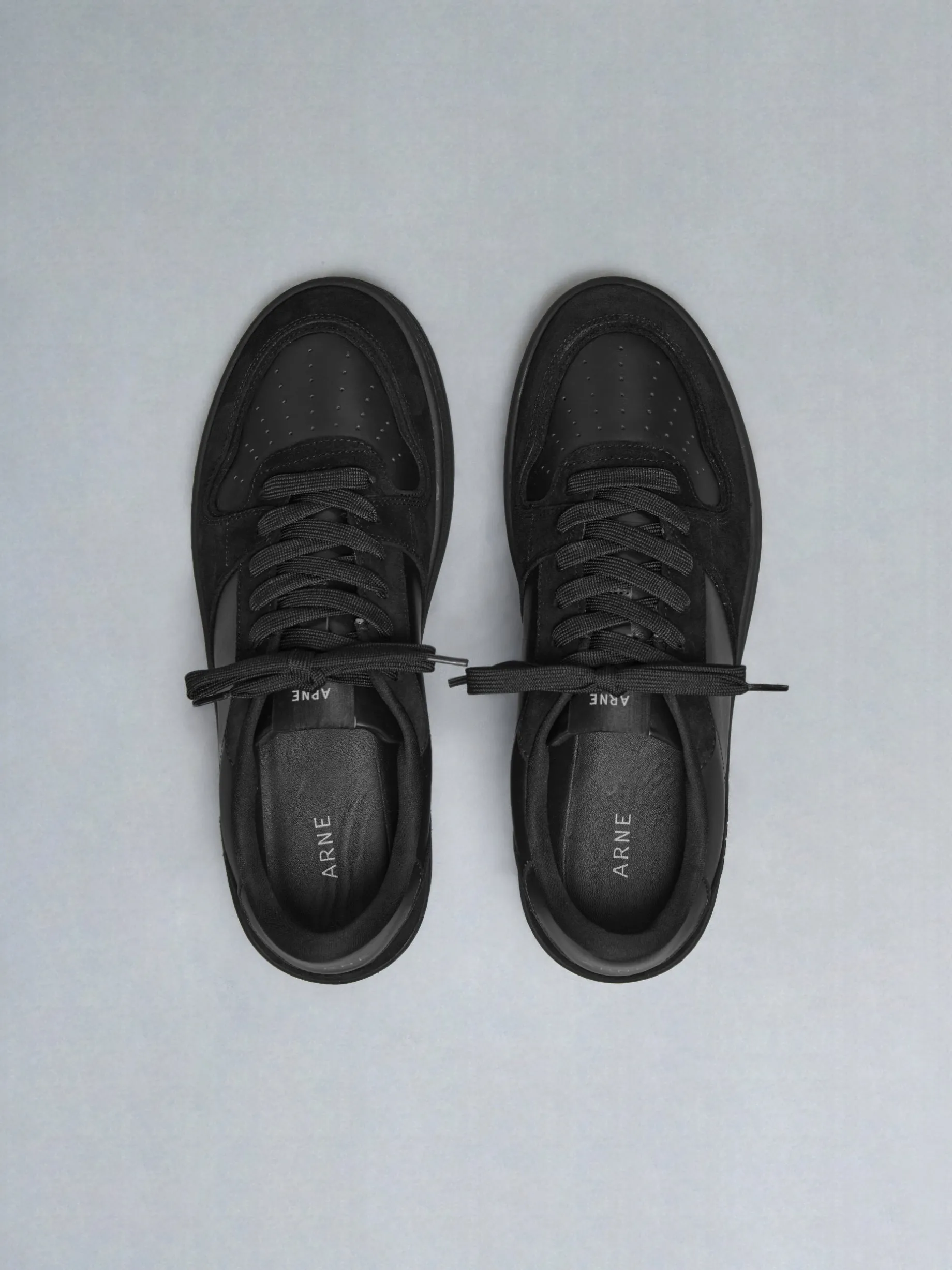 Arena Trainer - Triple Black