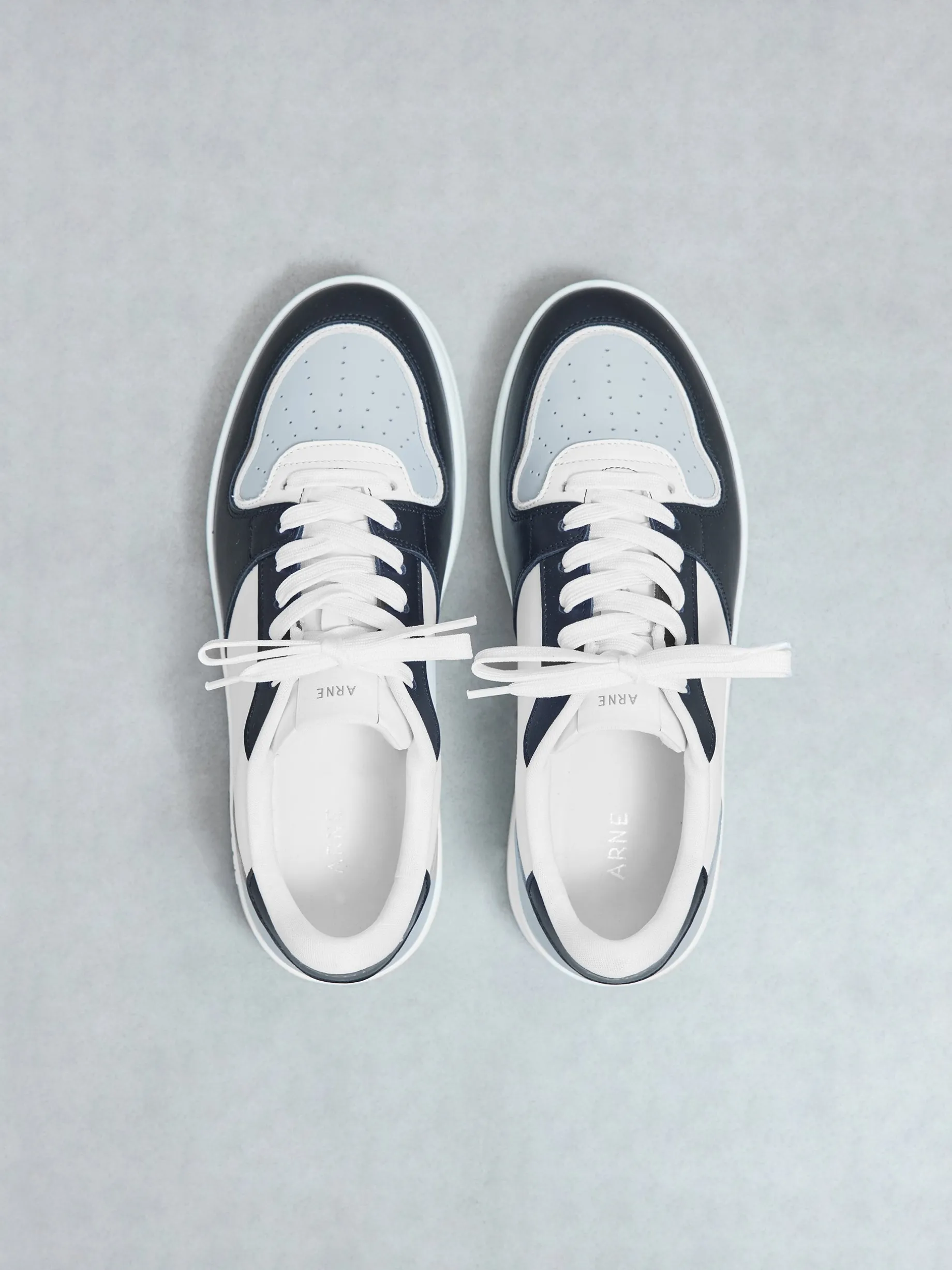Arena Trainer - White Black Grey