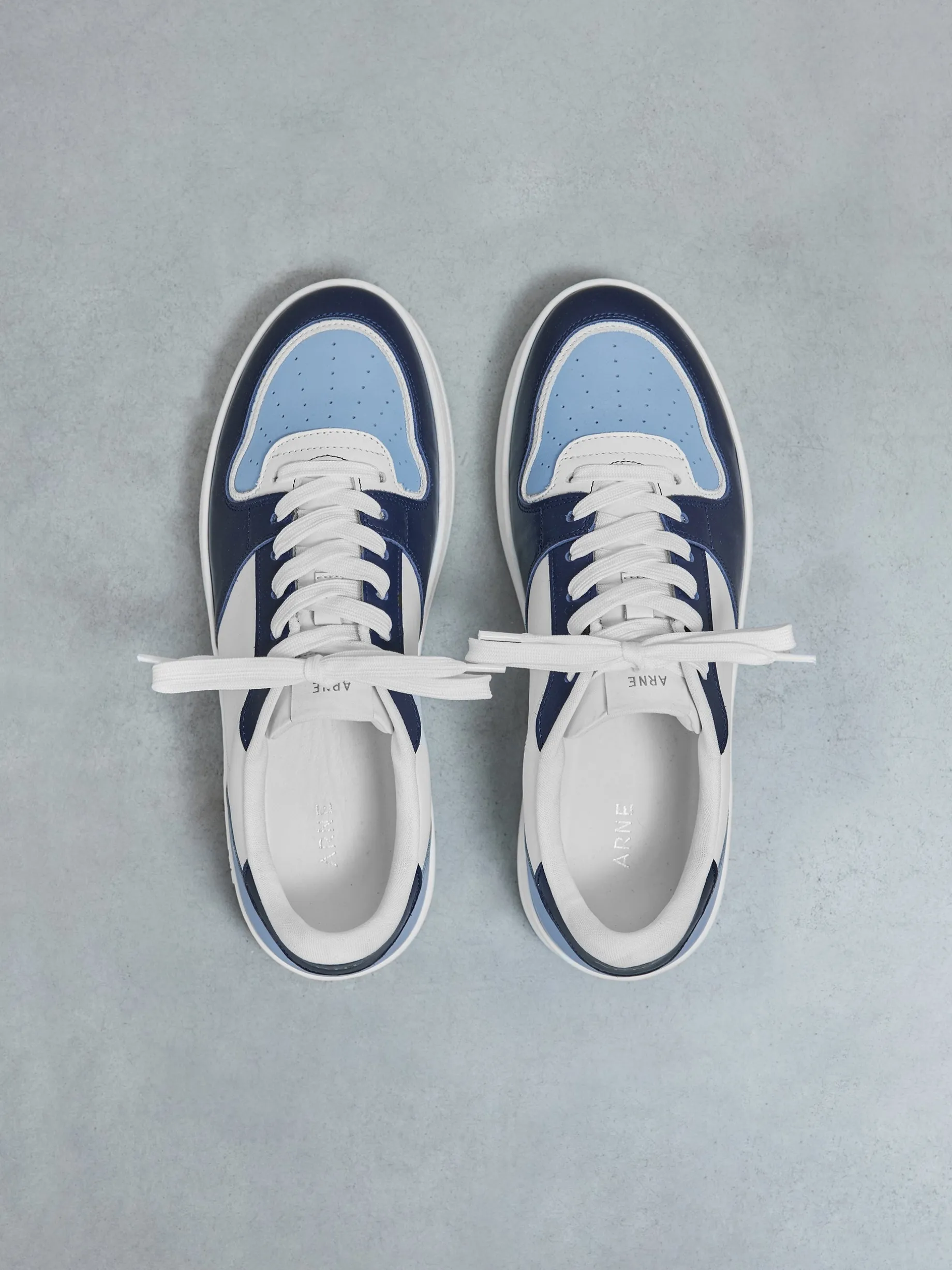 Arena Trainer - White Light Blue Navy