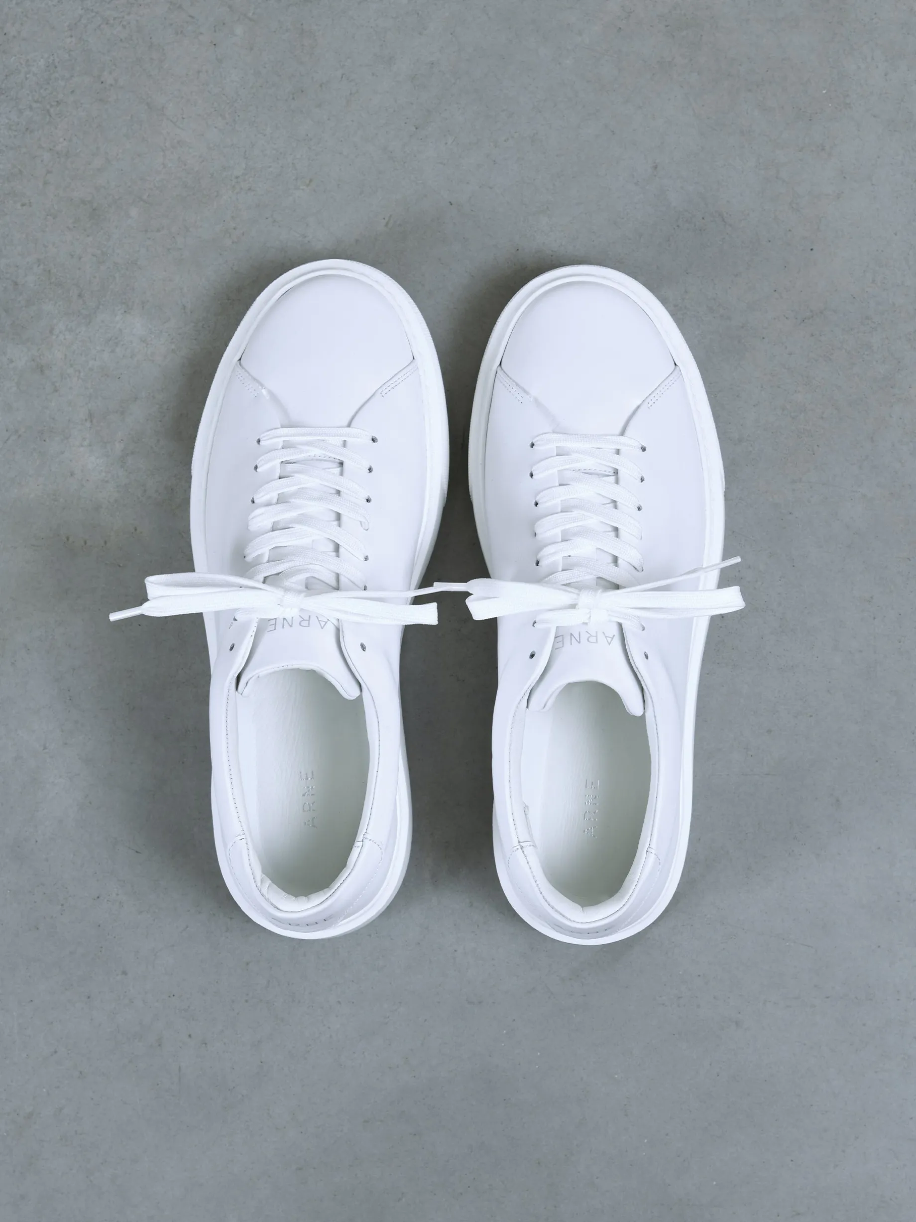 Basic Essential Leather Trainer - White