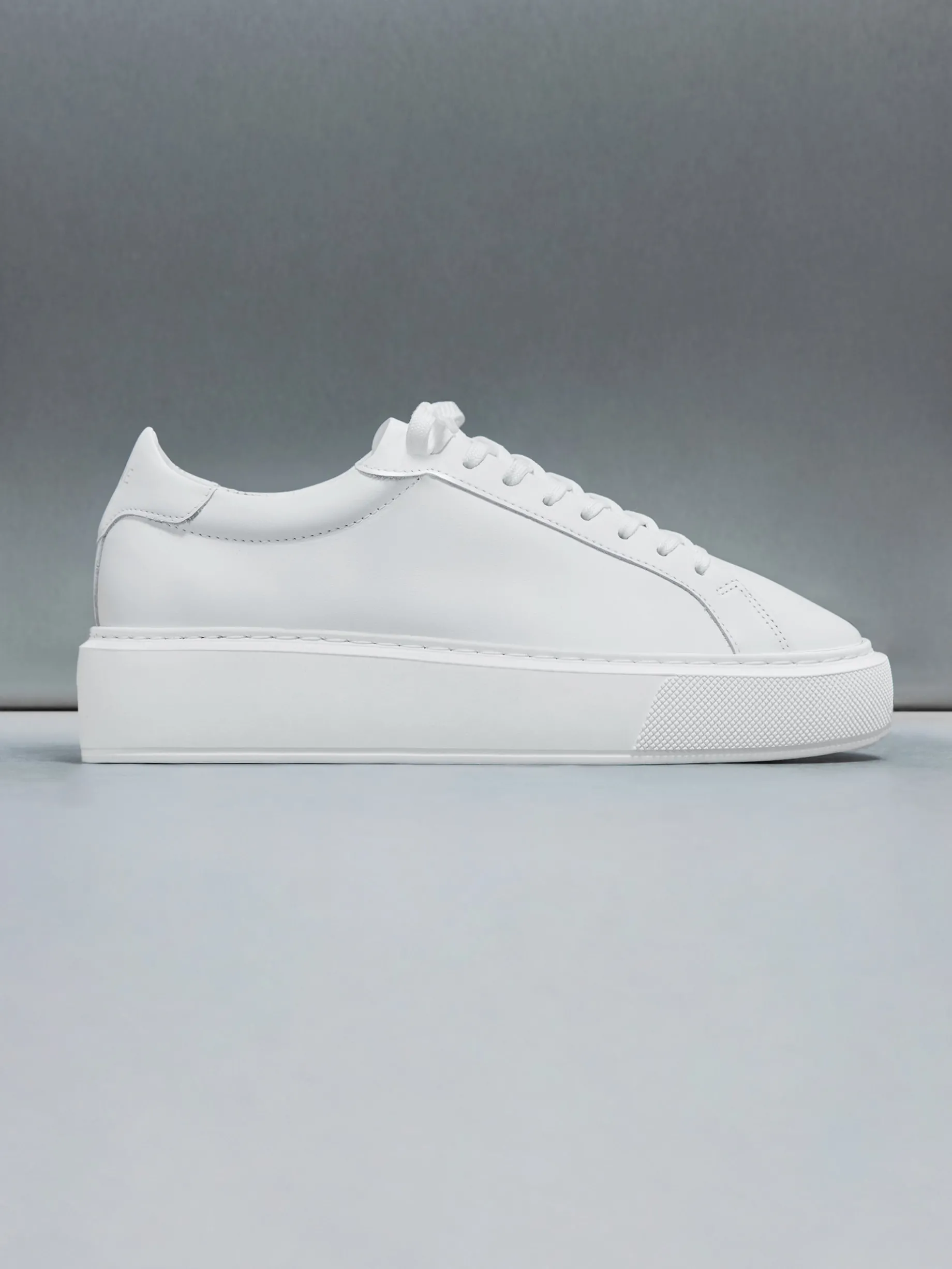 Essential Leather Trainer - White