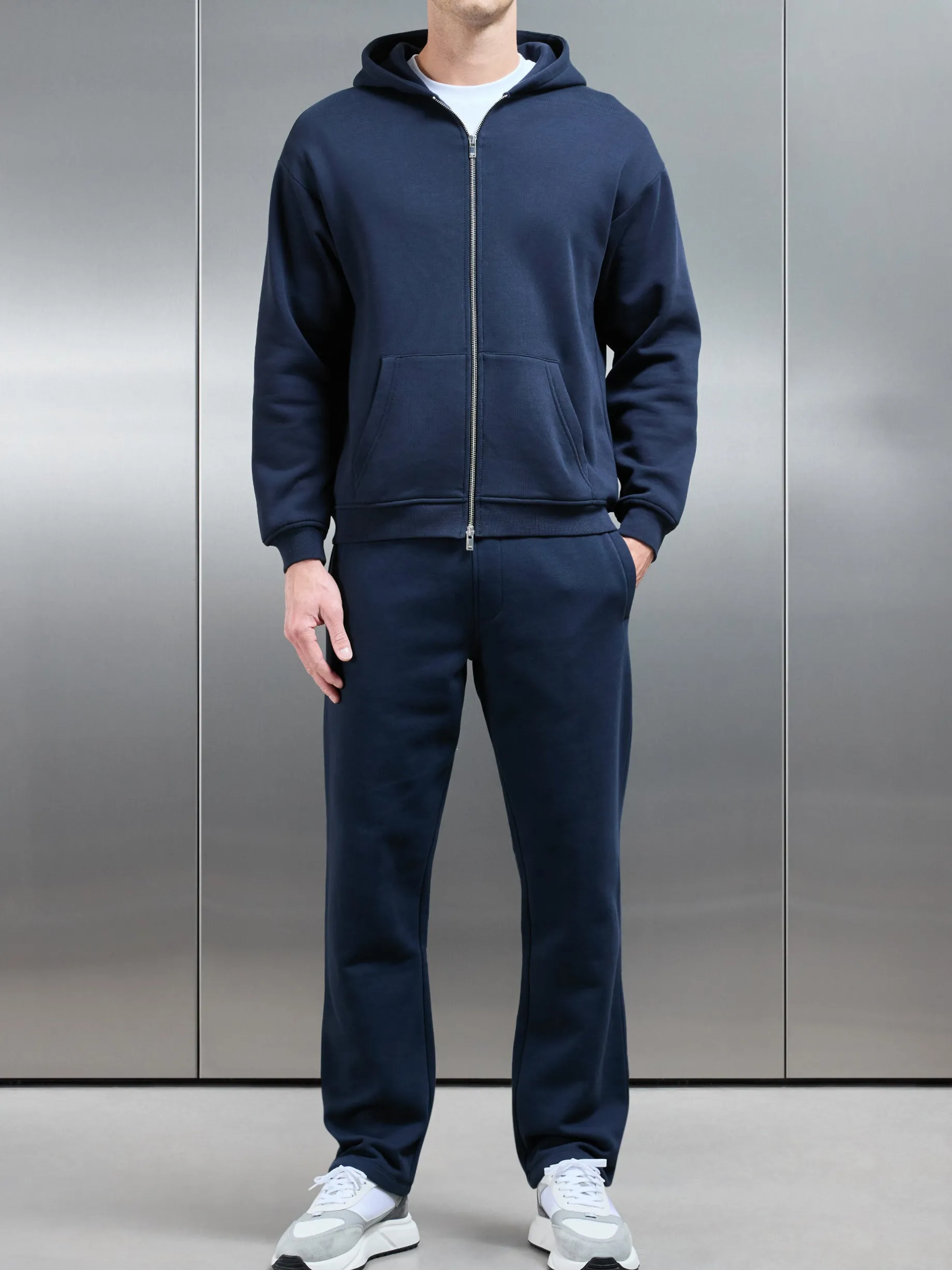 Essential Straight Leg Jogger - Navy