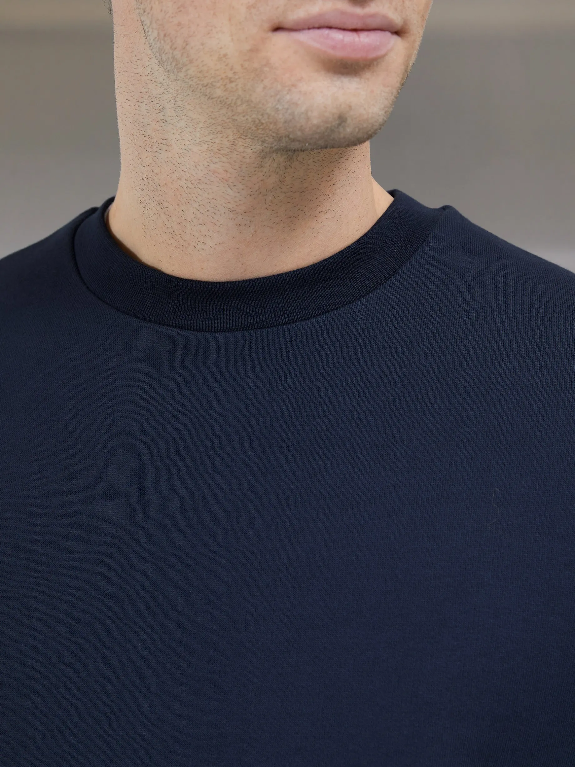 Essential Sweatshirt - Navy