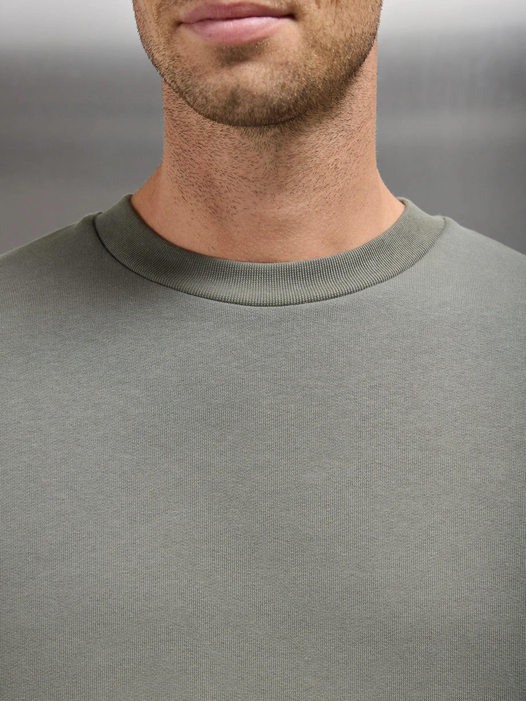 Essential Sweatshirt - Sage