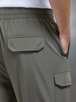 Flat Pocket Technical Cargo Short - Olive