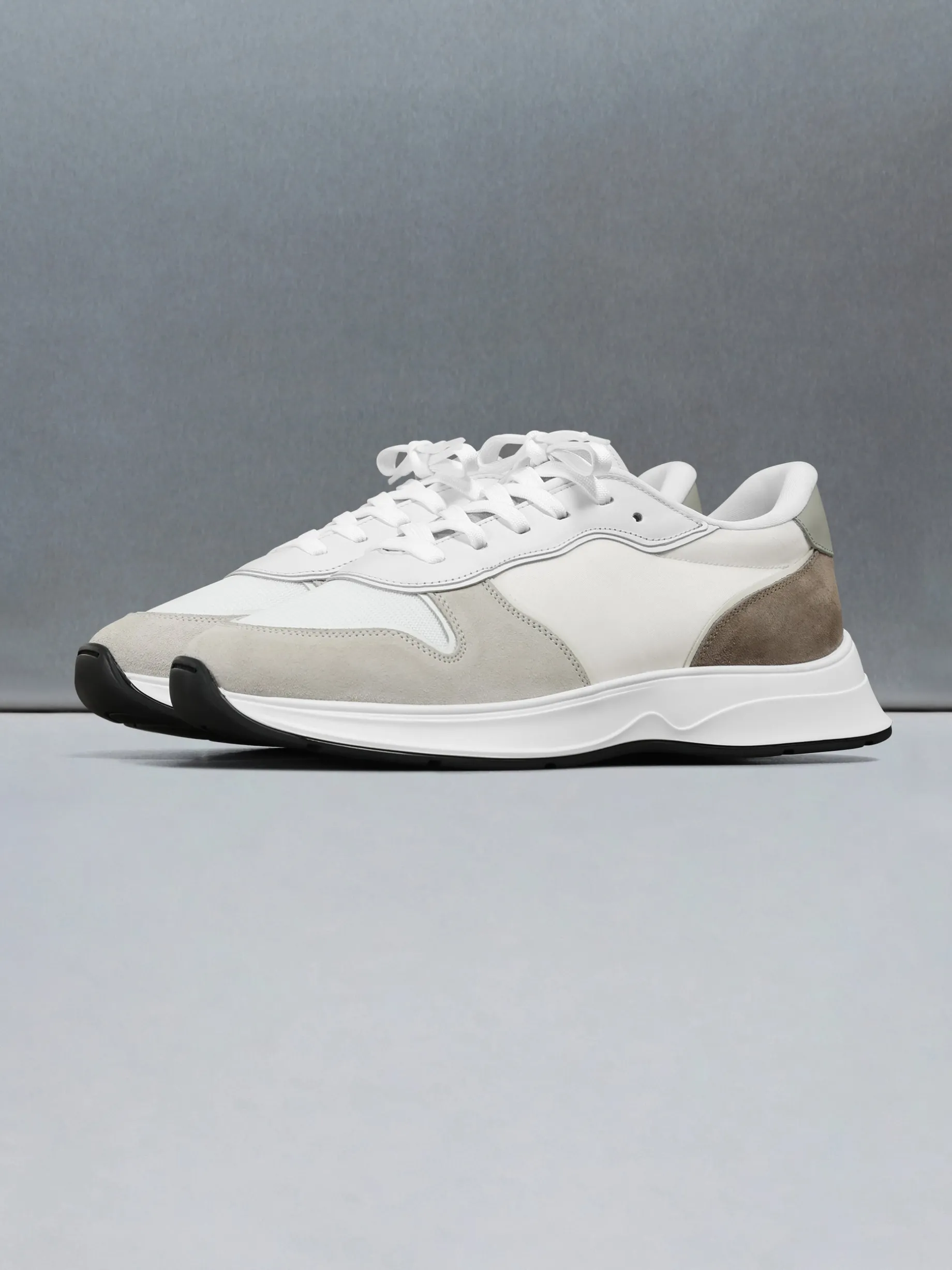 Hybrid Runner - White Stone