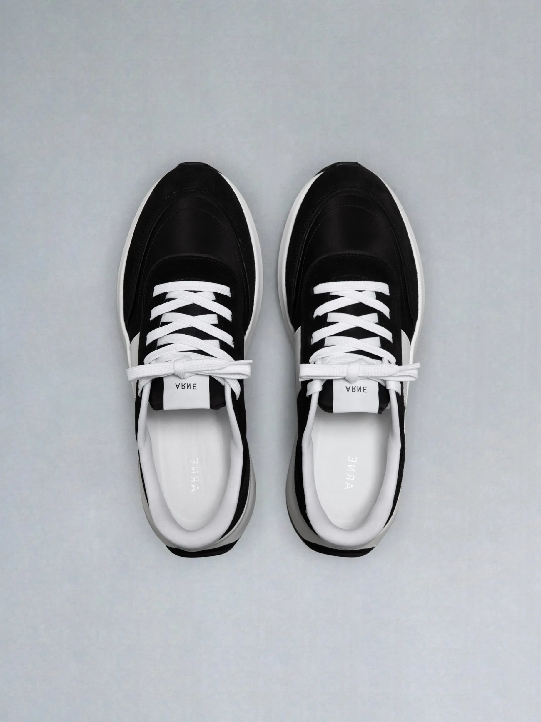 Low Runner 2.0 - Black White