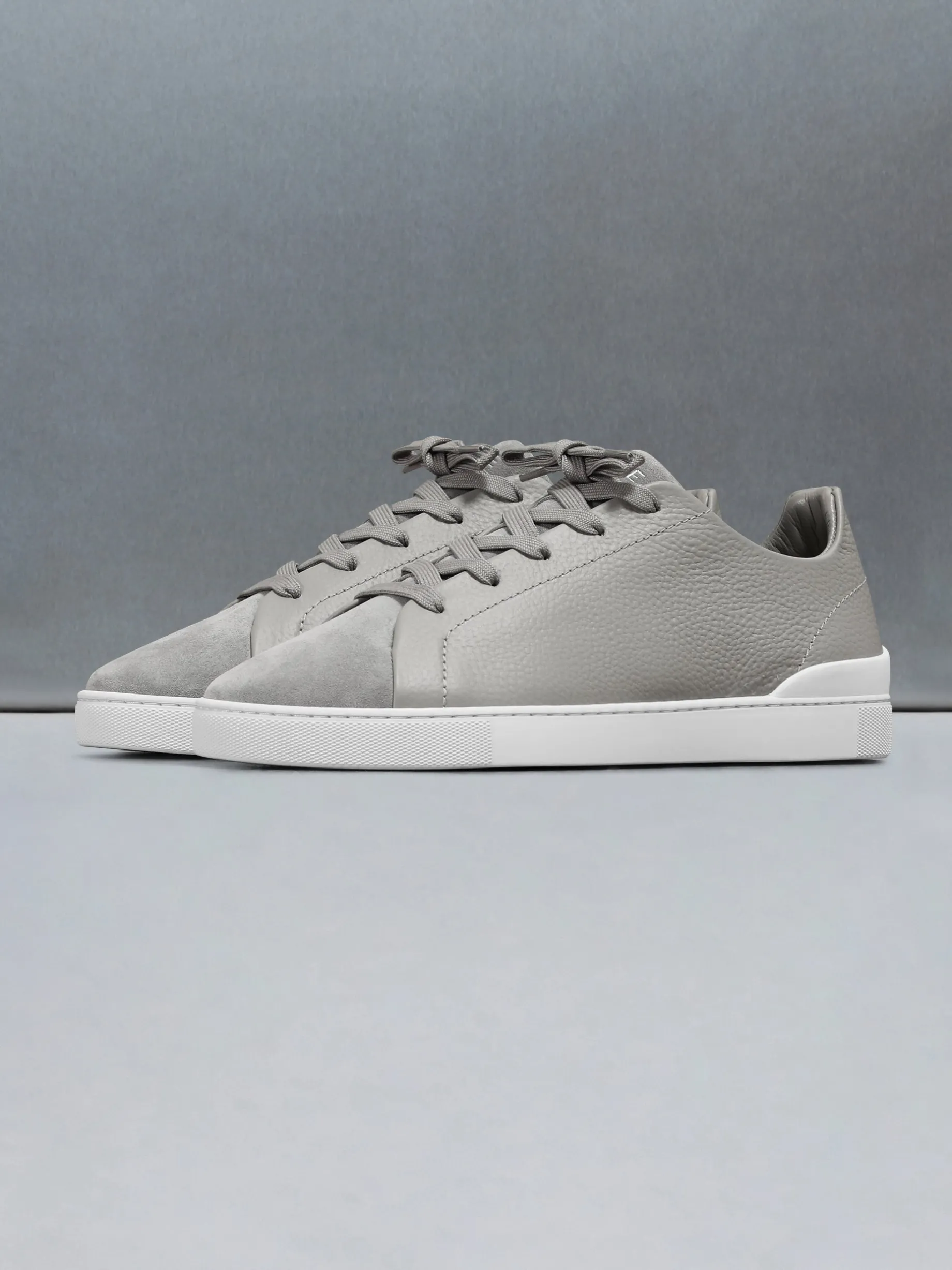 Low Trainer Tumbled Leather - Stone