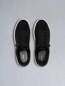 Mid Essential Trainer - Black