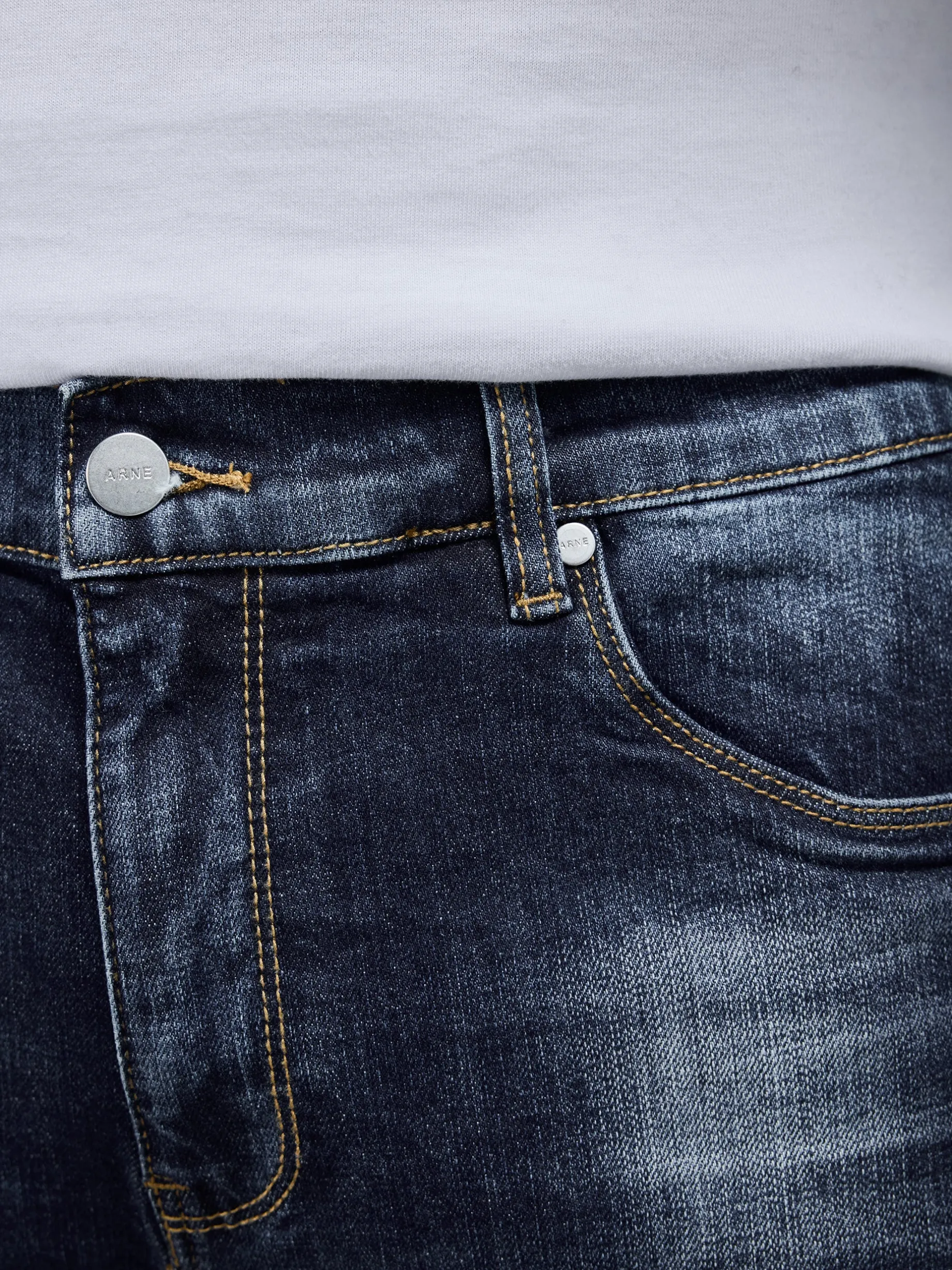 Relaxed Fit Denim Jeans - Dark Wash