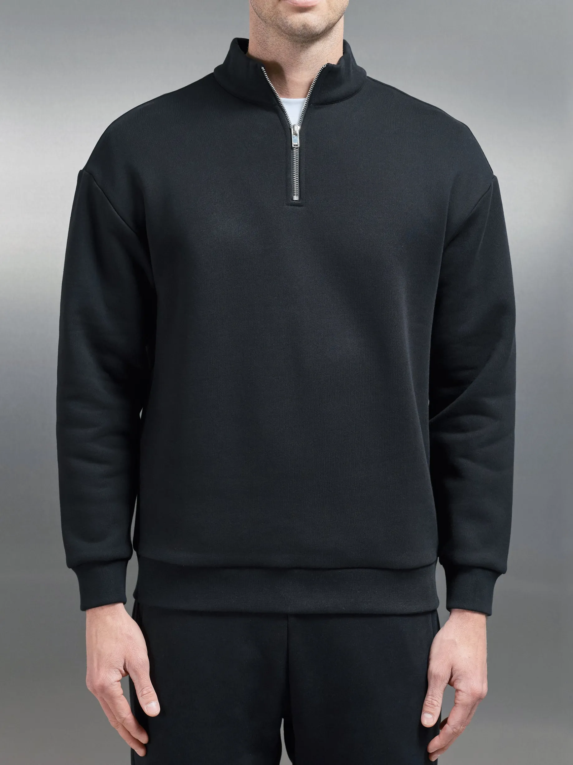 Relaxed Fit Half Zip - Black