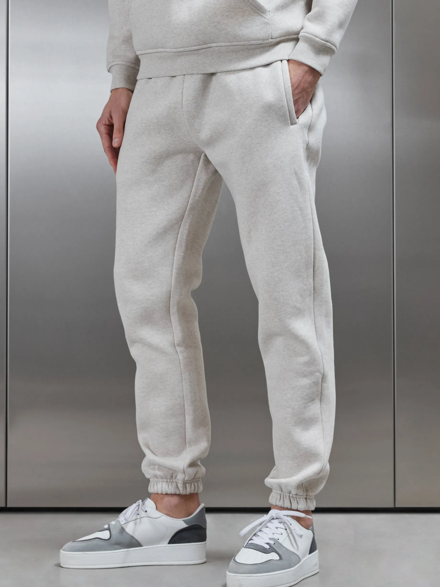 Relaxed Fit Jogger - Oatmeal