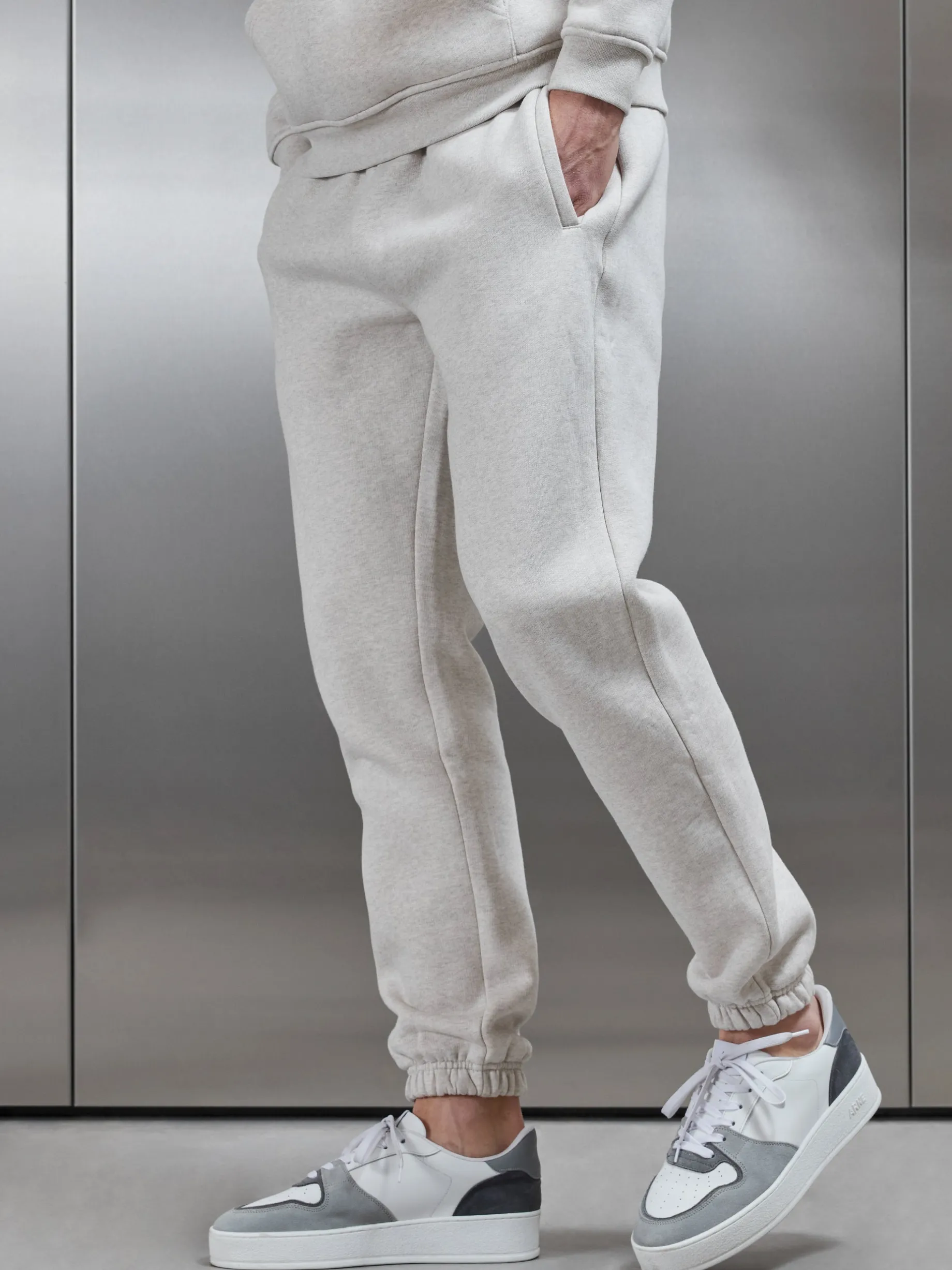 Relaxed Fit Jogger - Oatmeal