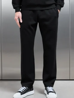 Relaxed Fit Knitted Jogger - Black