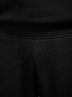 Relaxed Fit Knitted Jogger - Black
