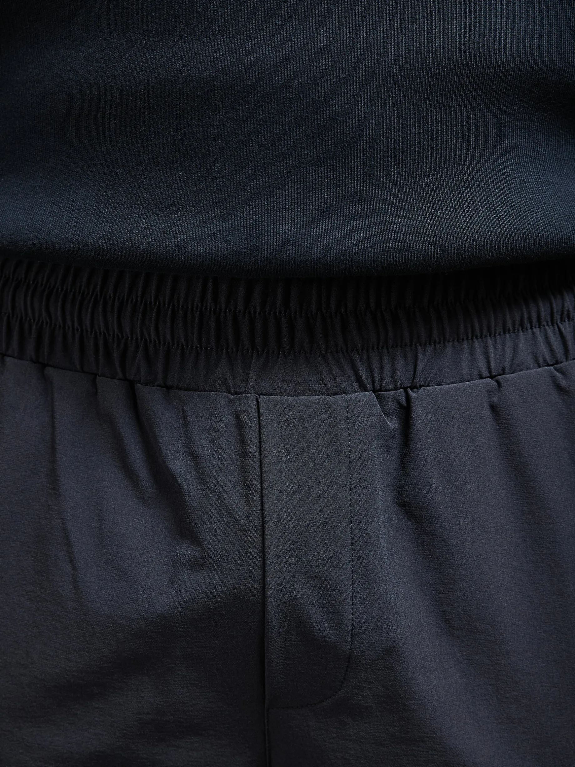 Relaxed Fit Nylon Trackpant - Black