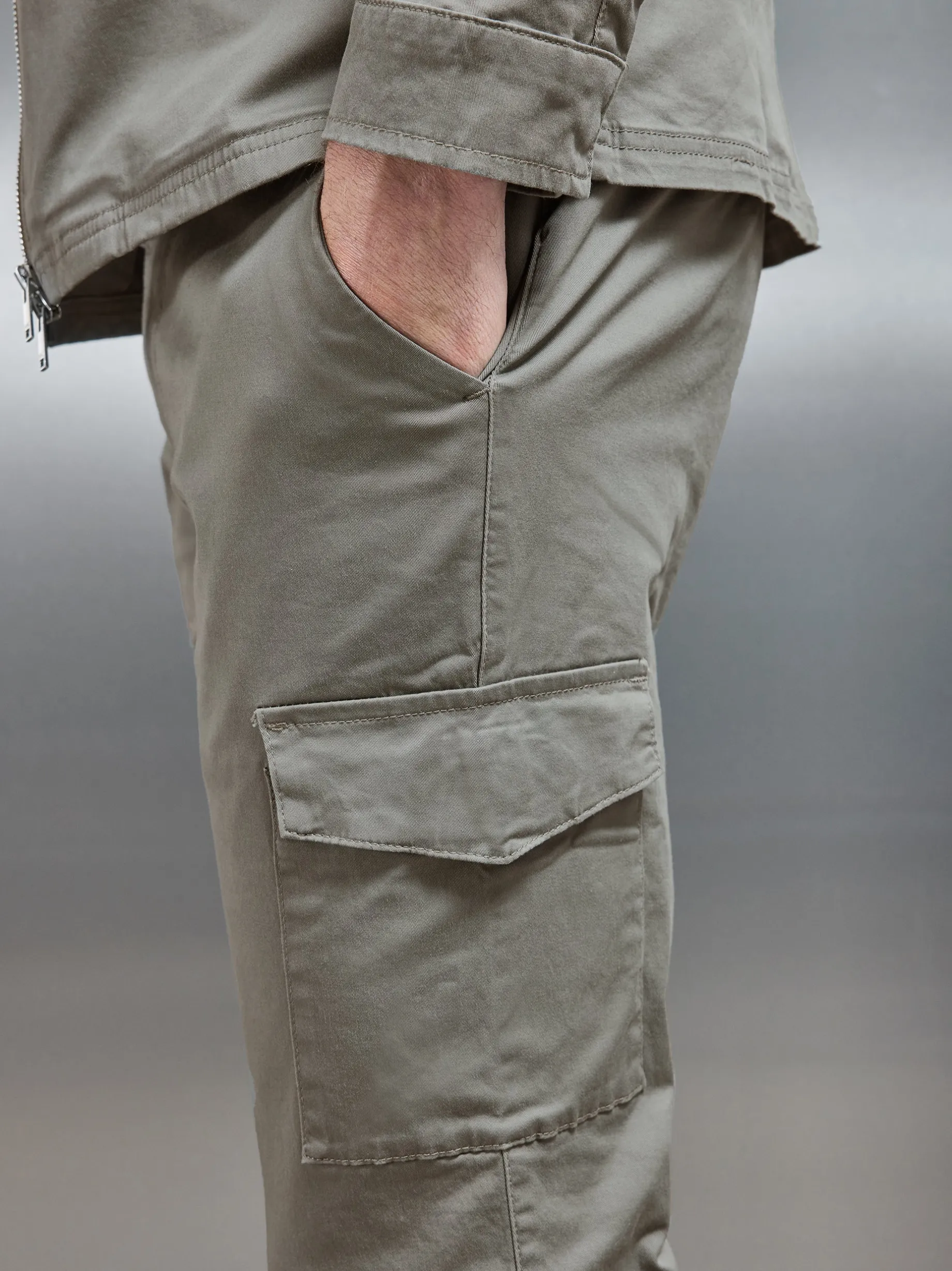 Tailored Cotton Cargo Pant - Olive