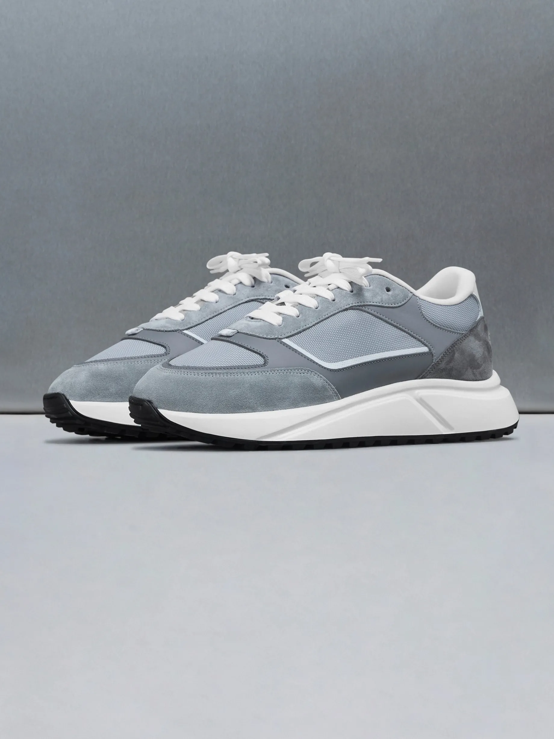 Technical Runner - Slate Grey