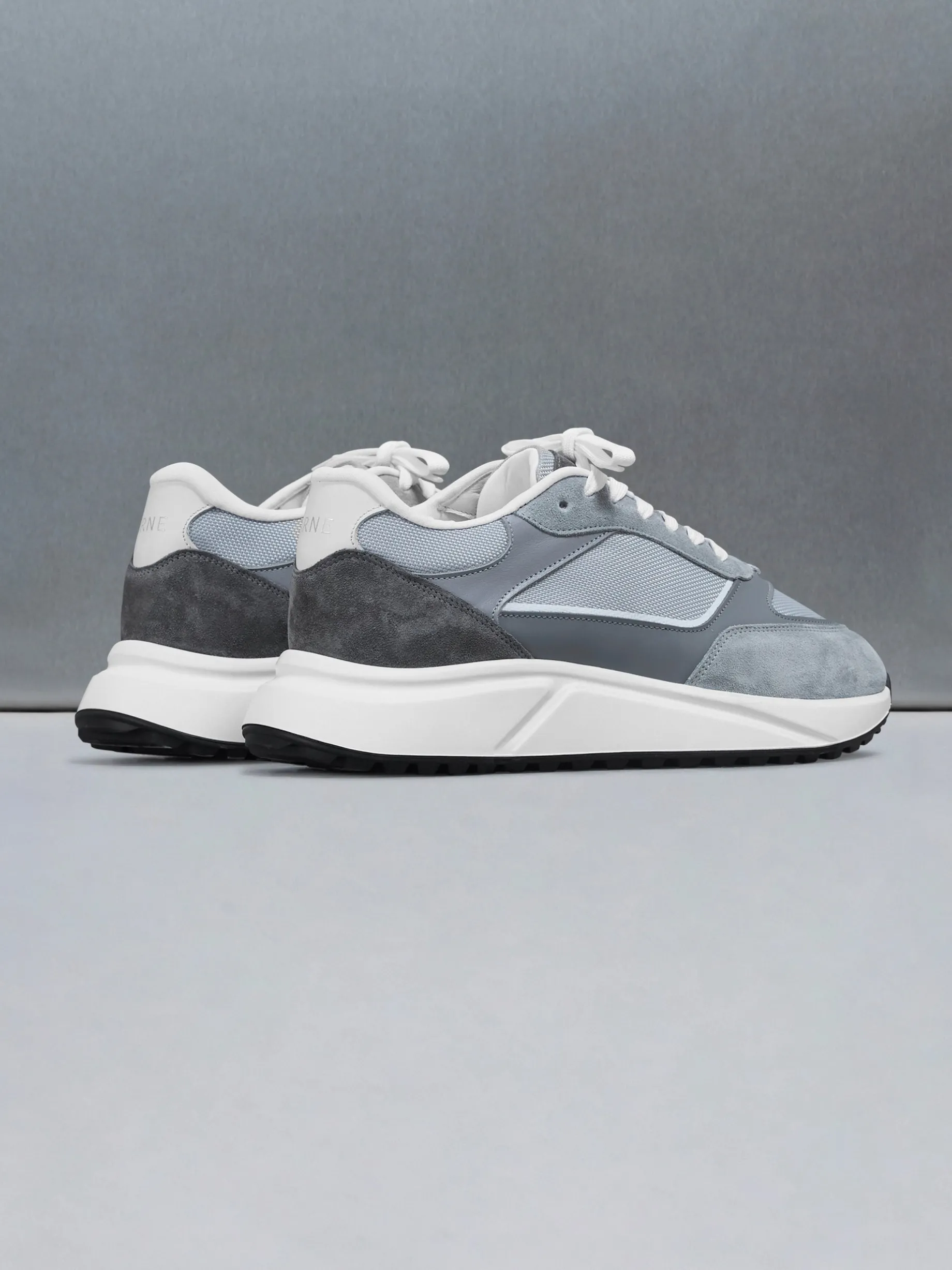Technical Runner - Slate Grey
