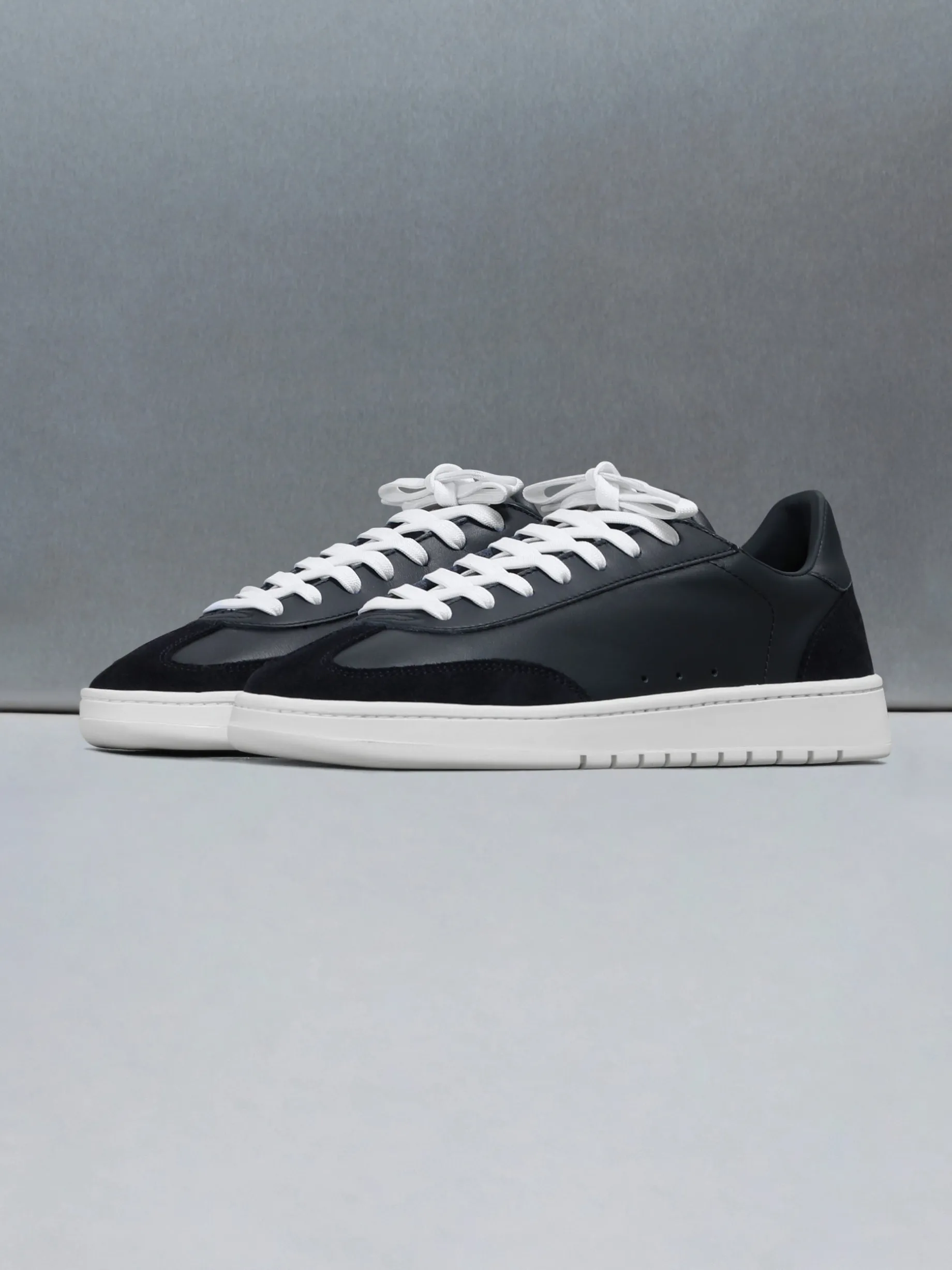 Tennis Trainer - Navy