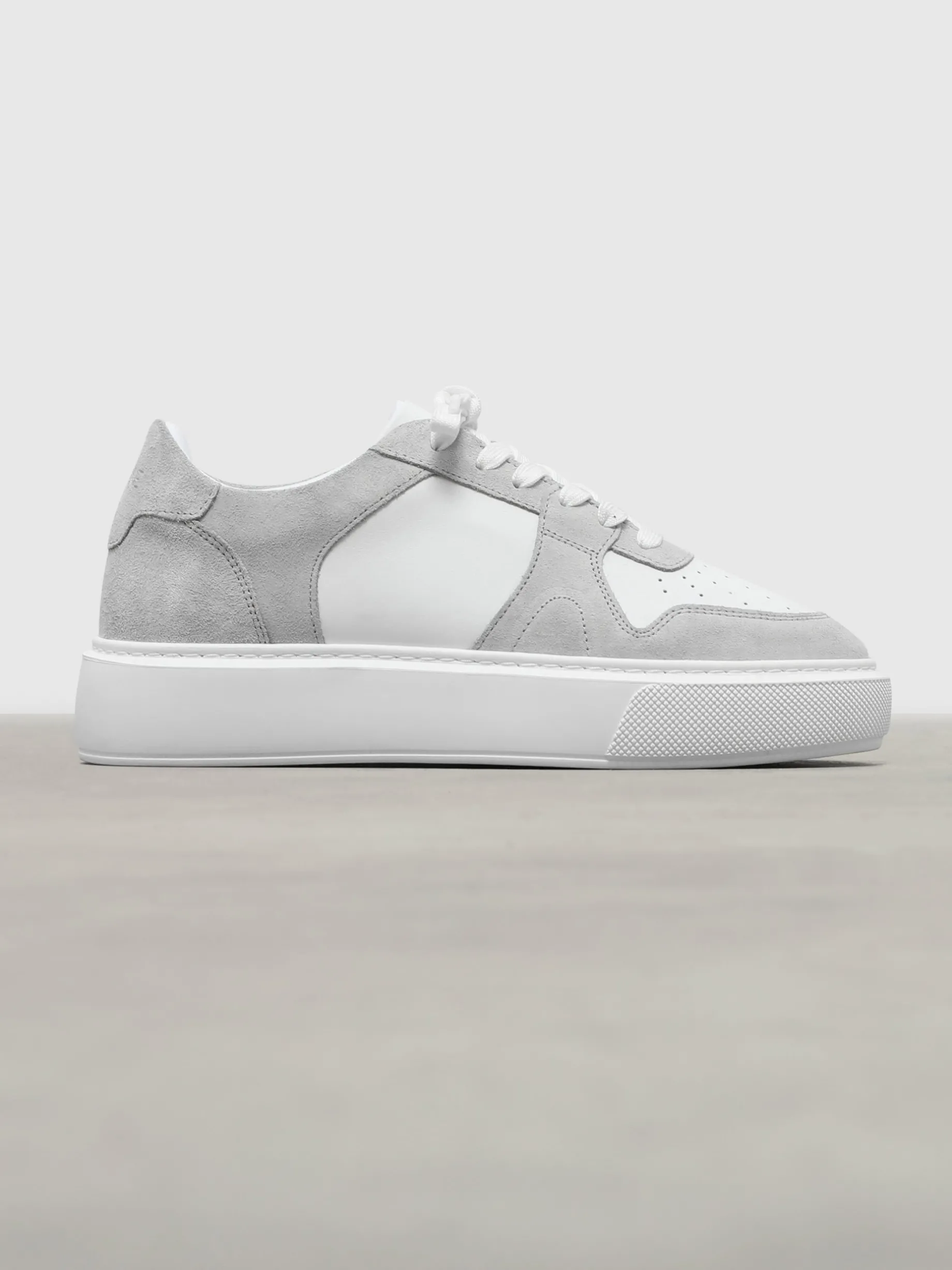 Womens Court Trainer - White Mid Grey