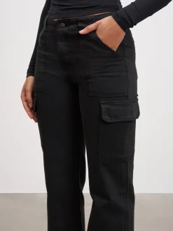 Womens Mid Rise Cargo Pant - Black