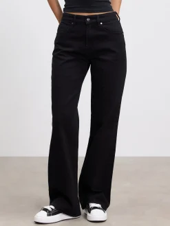 Womens Mid Rise Straight Denim Jean - Black