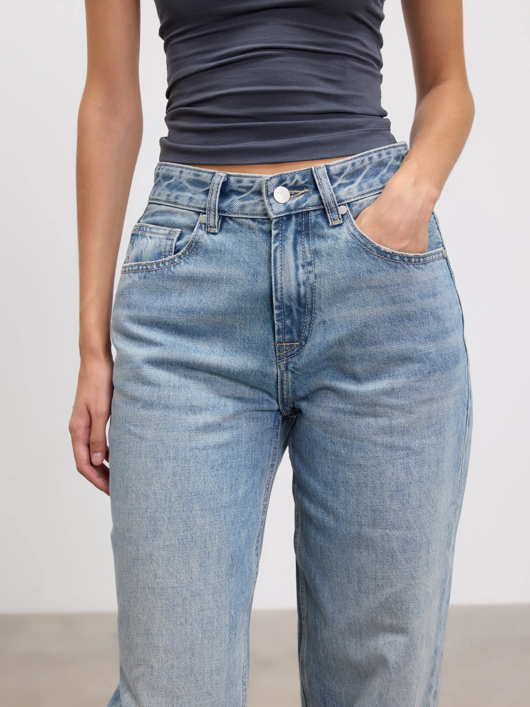 Womens Mid Rise Straight Denim Jean - Mid Blue