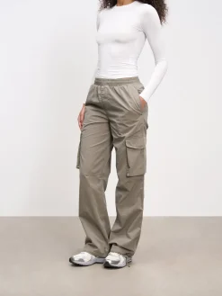 Womens Parachute Cargo Pant - Olive