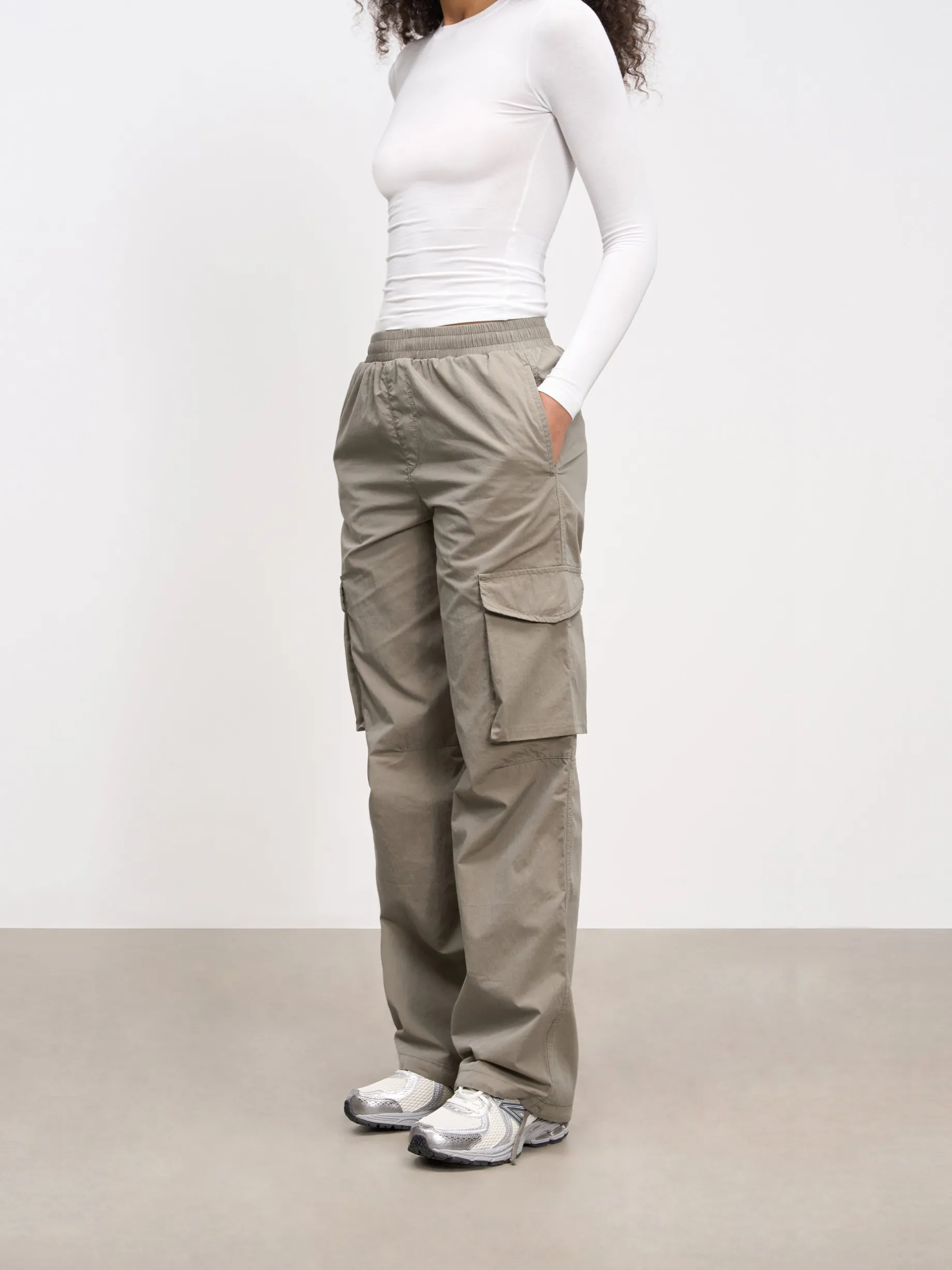 Womens Parachute Cargo Pant - Olive