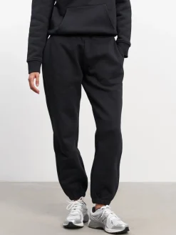 Womens Relaxed Cuffed Jogger - Black