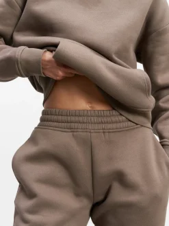 Womens Relaxed Cuffed Jogger - Taupe