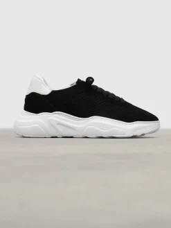Womens Runner - Black