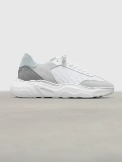 Womens Runner - Soft Blue